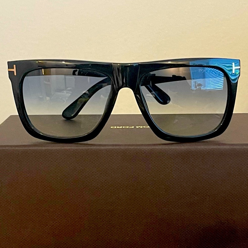 TOM FORD FT0513 MORGAN 16373 | Gradient Blue Lenses | New!